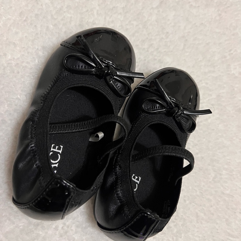 Girls size 5 dress shoes
